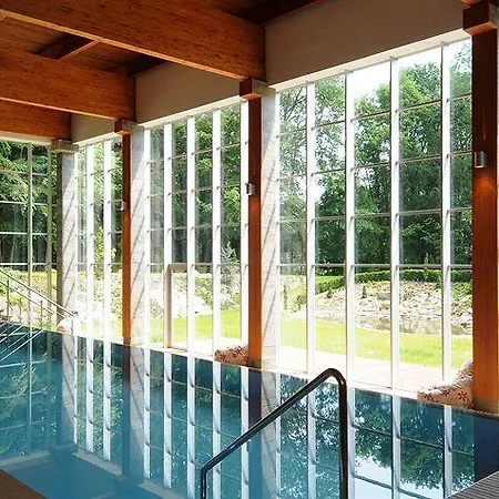 Zochova - Adult Friendly 4*