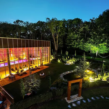 Zochova - Adult Friendly 4*